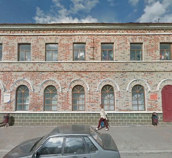 Банкомат Татфондбанка по адресу ул. Бурхана Шахиди, д. 9, около магазина «Свантон»